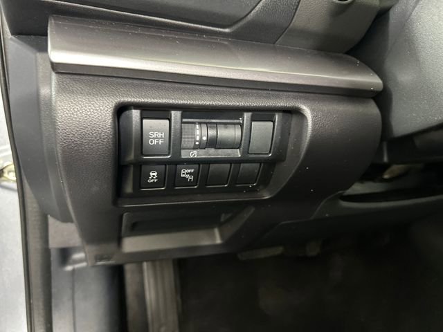 Used 2018 Subaru Impreza 2.0i Limited image 19