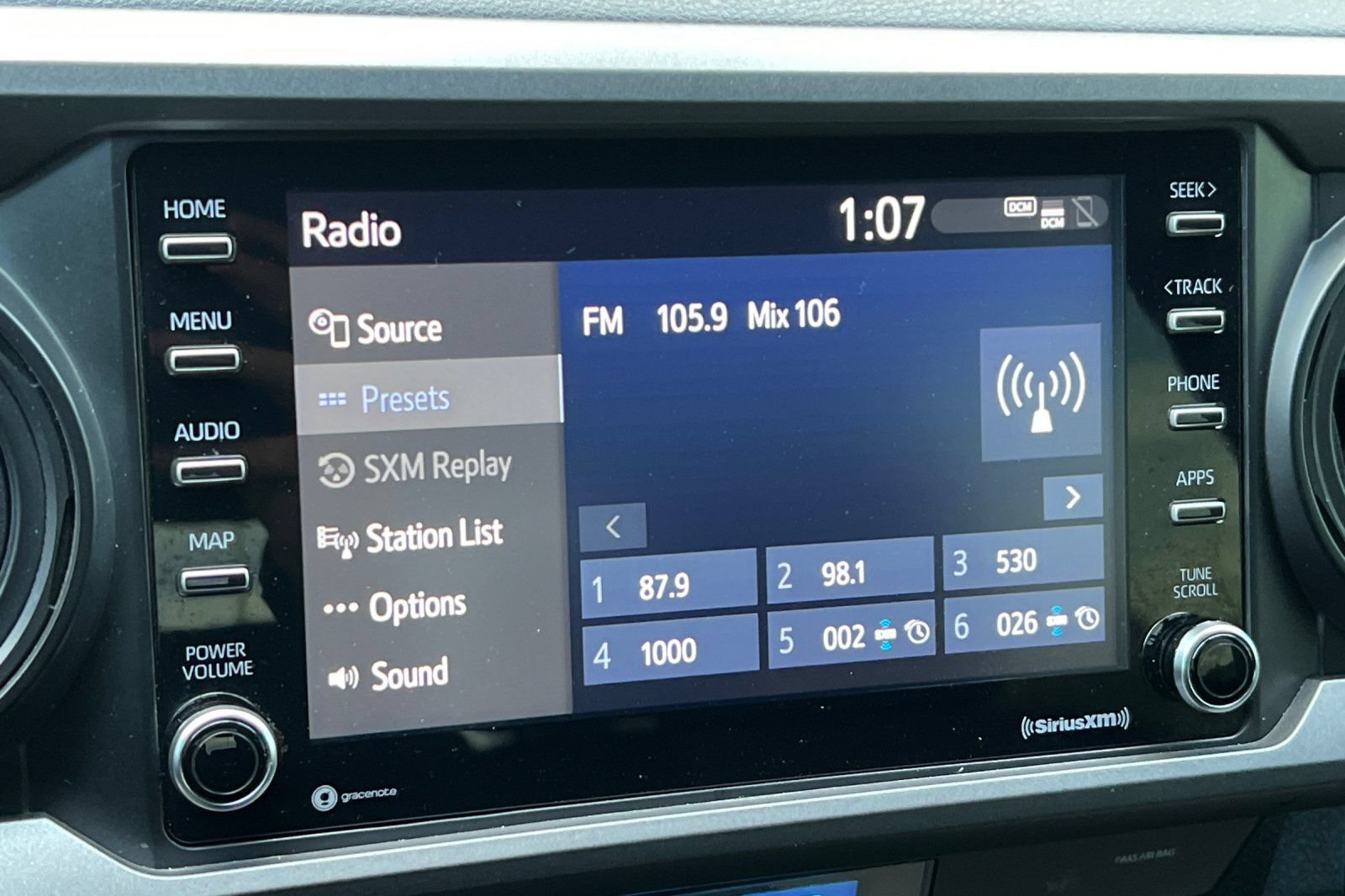 Used 2022 Toyota Tacoma TRD Off-Road w/ Technology Package AWD/4WD image 14