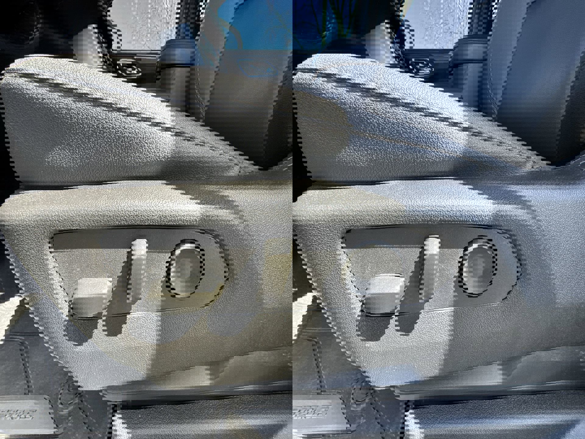 Certified 2024 Chevrolet Tahoe Z71 w/ Luxury Package image 12