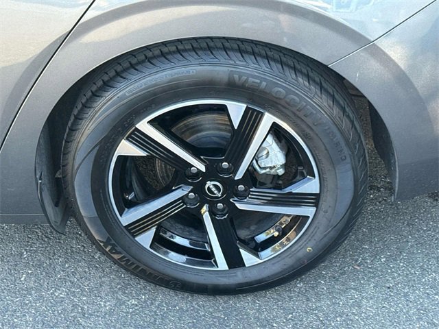 Certified 2024 Nissan Sentra SV image 27