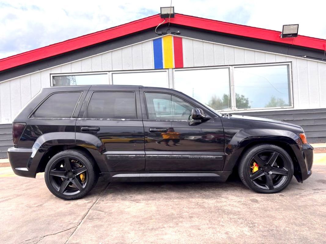 Used 2009 Jeep Grand Cherokee SRT8 w/ SRT Option Group II image 2