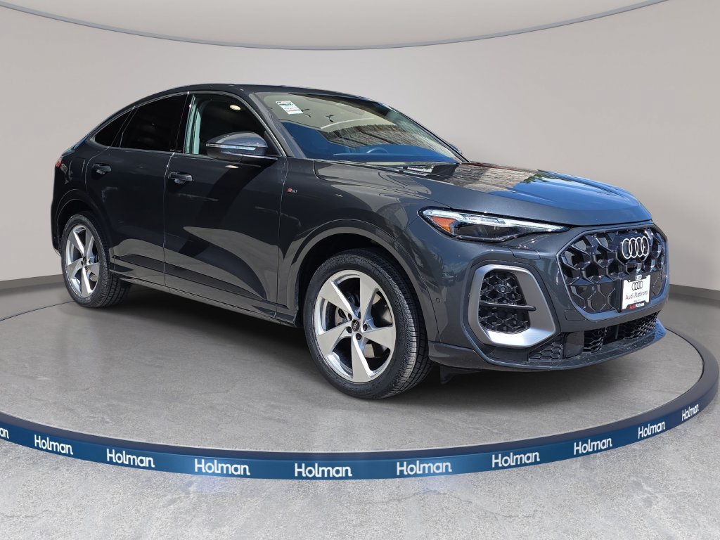 Used 2025 Audi Q5 Prestige w/ 20" Wheel Package AWD/4WD image 4