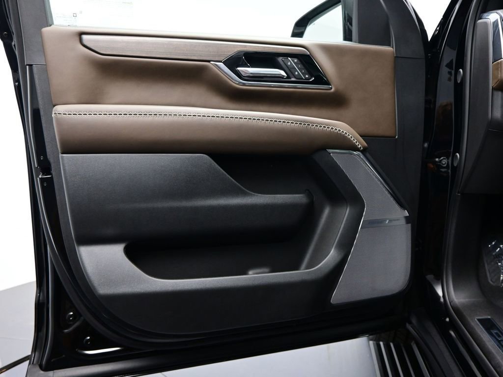 Used 2026 GMC Yukon Denali Ultimate image 16