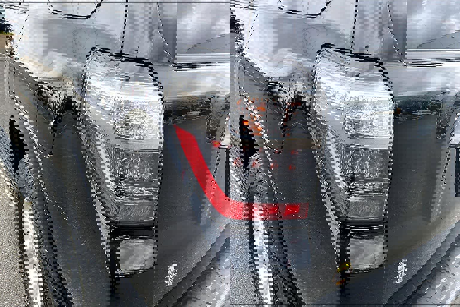 Used 2020 Toyota 4Runner SR5 image 32