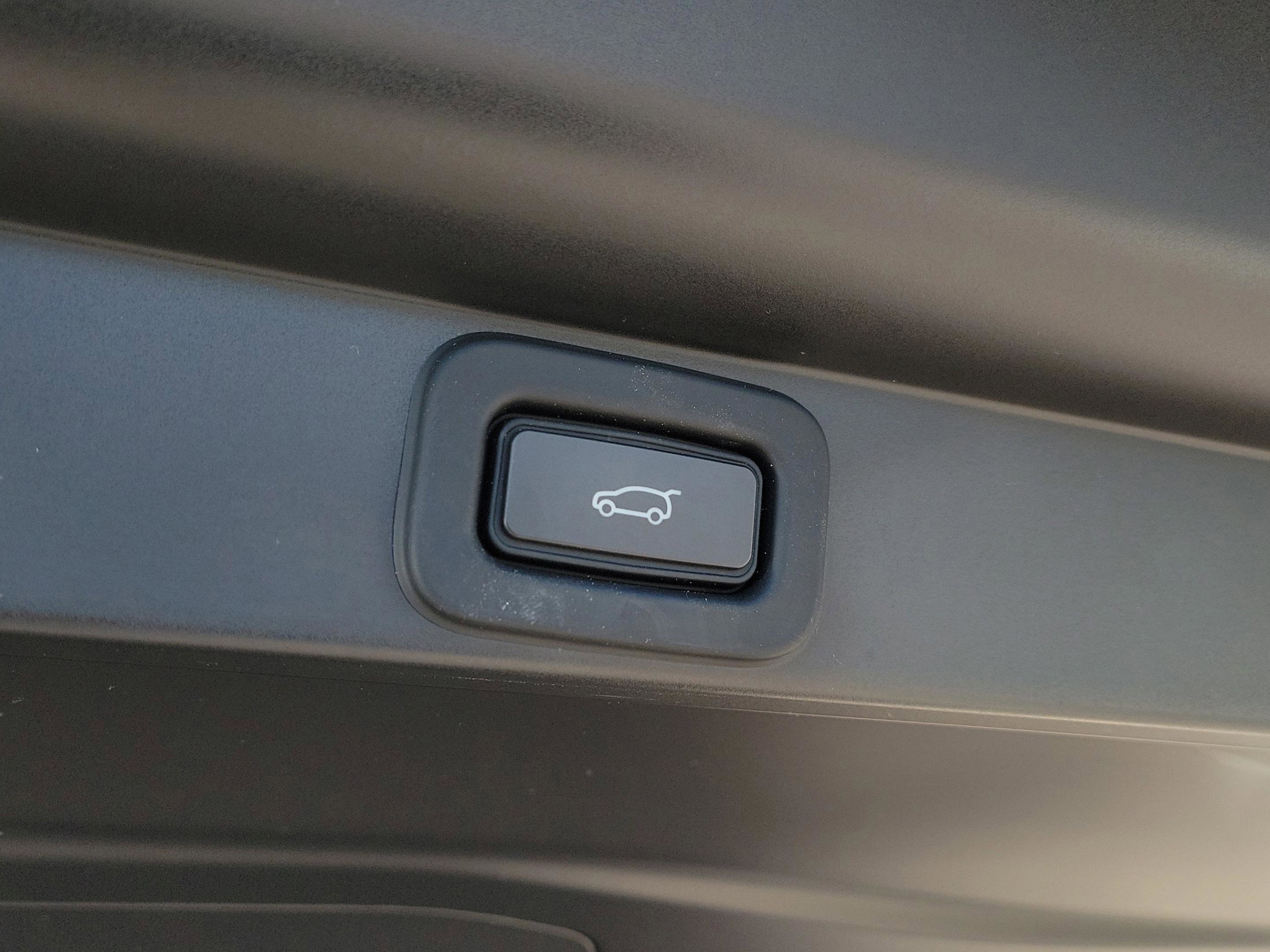 Used 2023 Land Rover Range Rover SV image 10