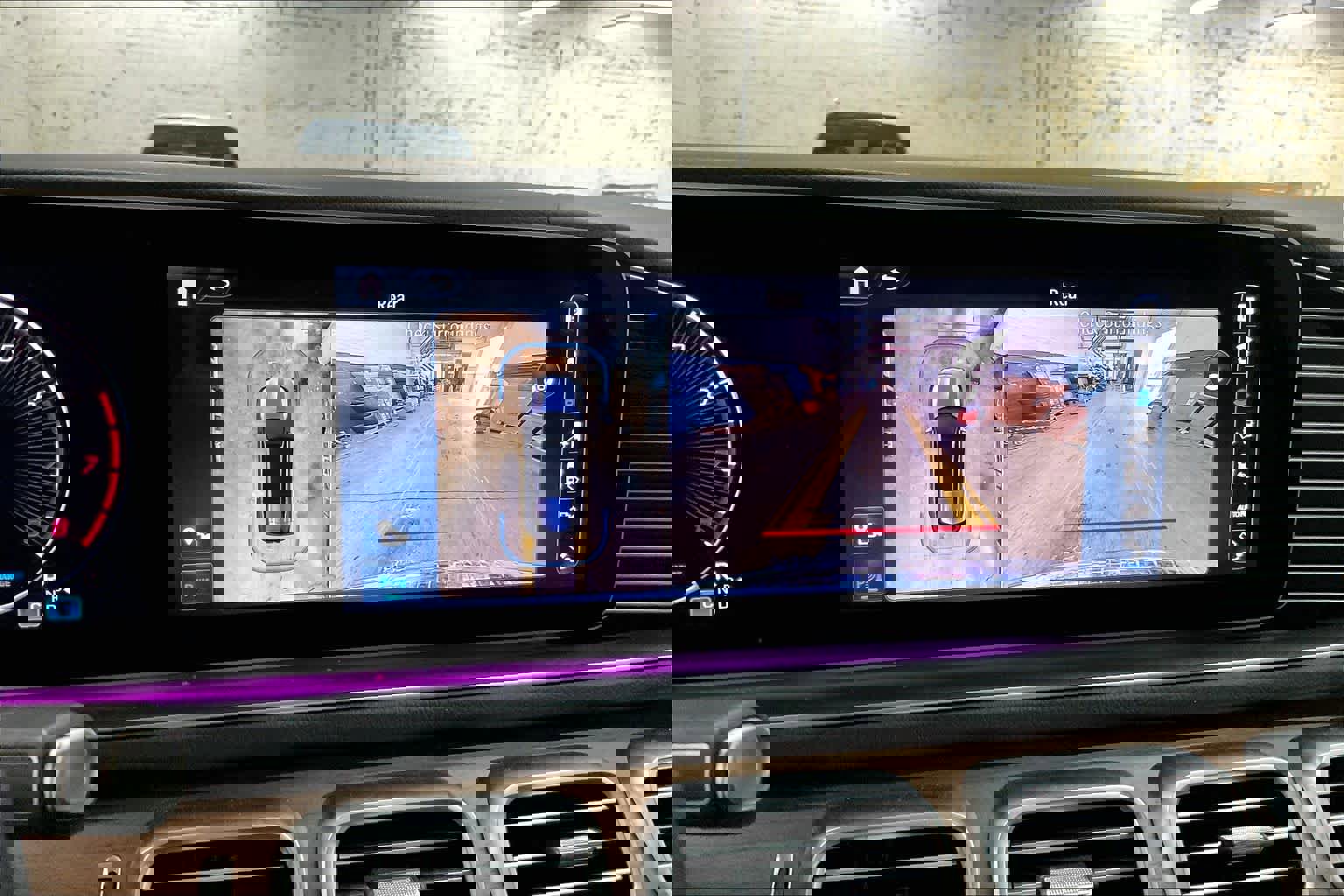 Used 2024 Mercedes-Benz GLS 450 4MATIC image 23