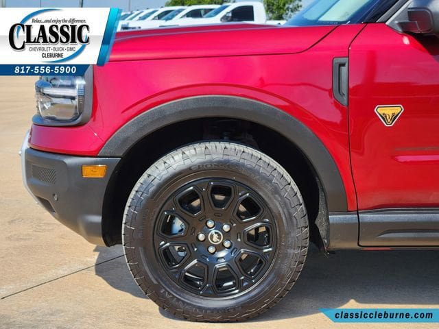 Used 2025 Ford Bronco Sport Badlands AWD/4WD image 11