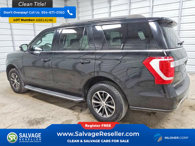 Used 2018 Ford Expedition XLT w/ Equipment Group 202A RWD image 3