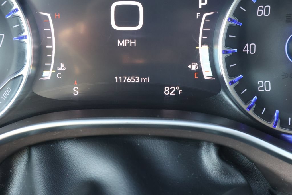 Used 2017 Chrysler Pacifica Touring-L Plus FWD image 15