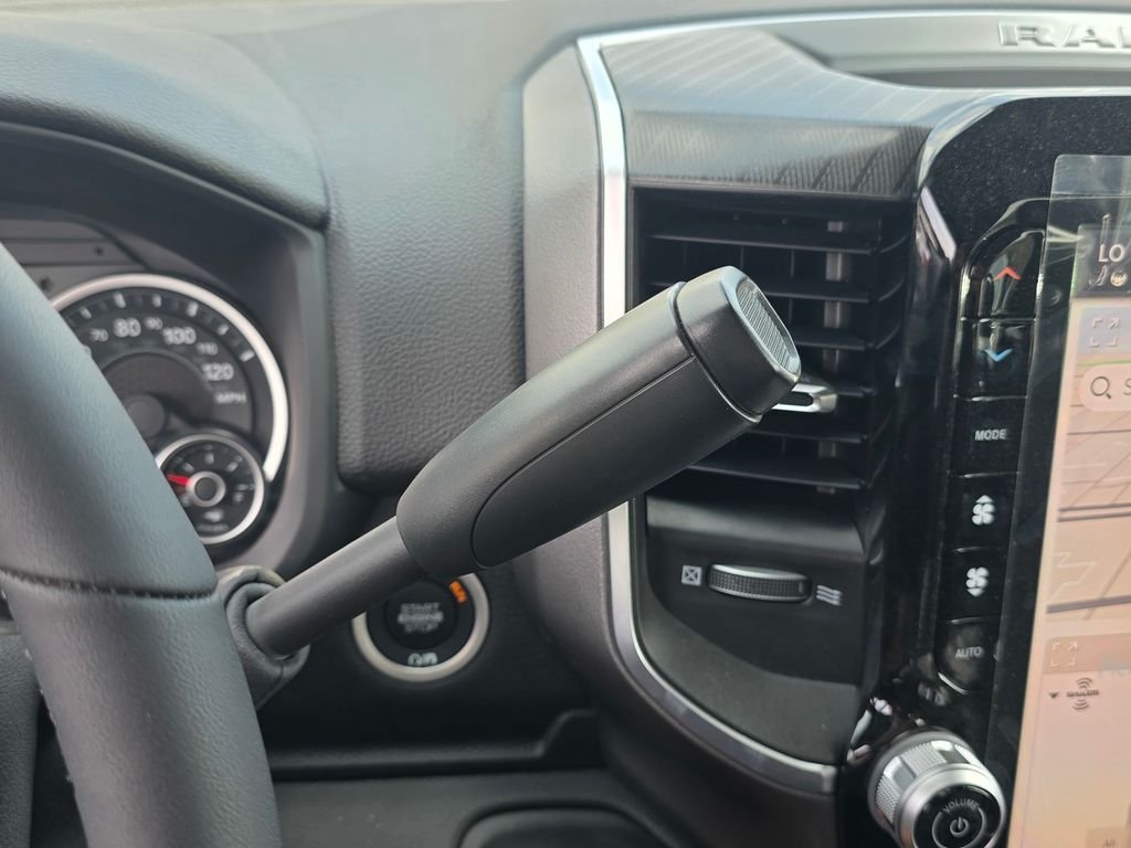 New 2026 RAM 2500 Big Horn AWD/4WD image 19
