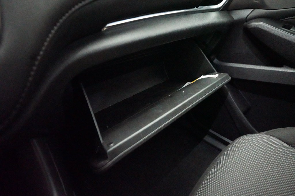 Used 2023 Chevrolet Traverse LT w/ LPO, Floor Liner Package AWD/4WD image 29