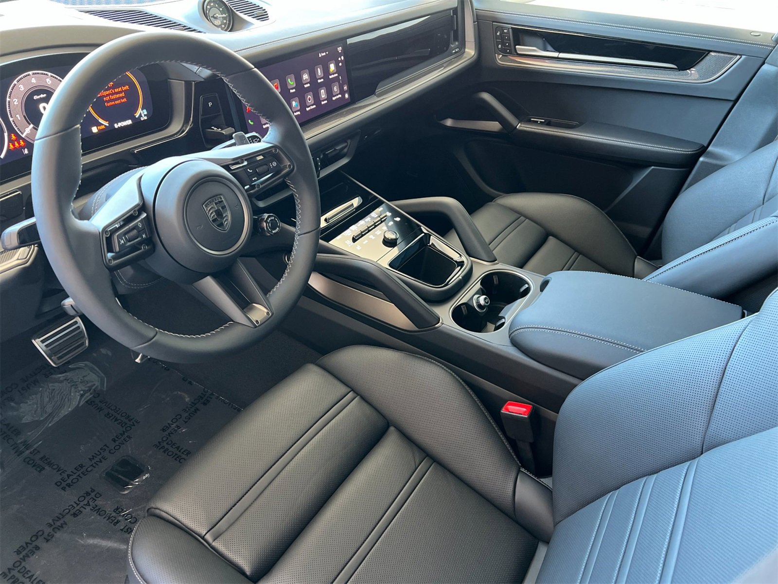 New 2025 Porsche Cayenne Turbo image 4