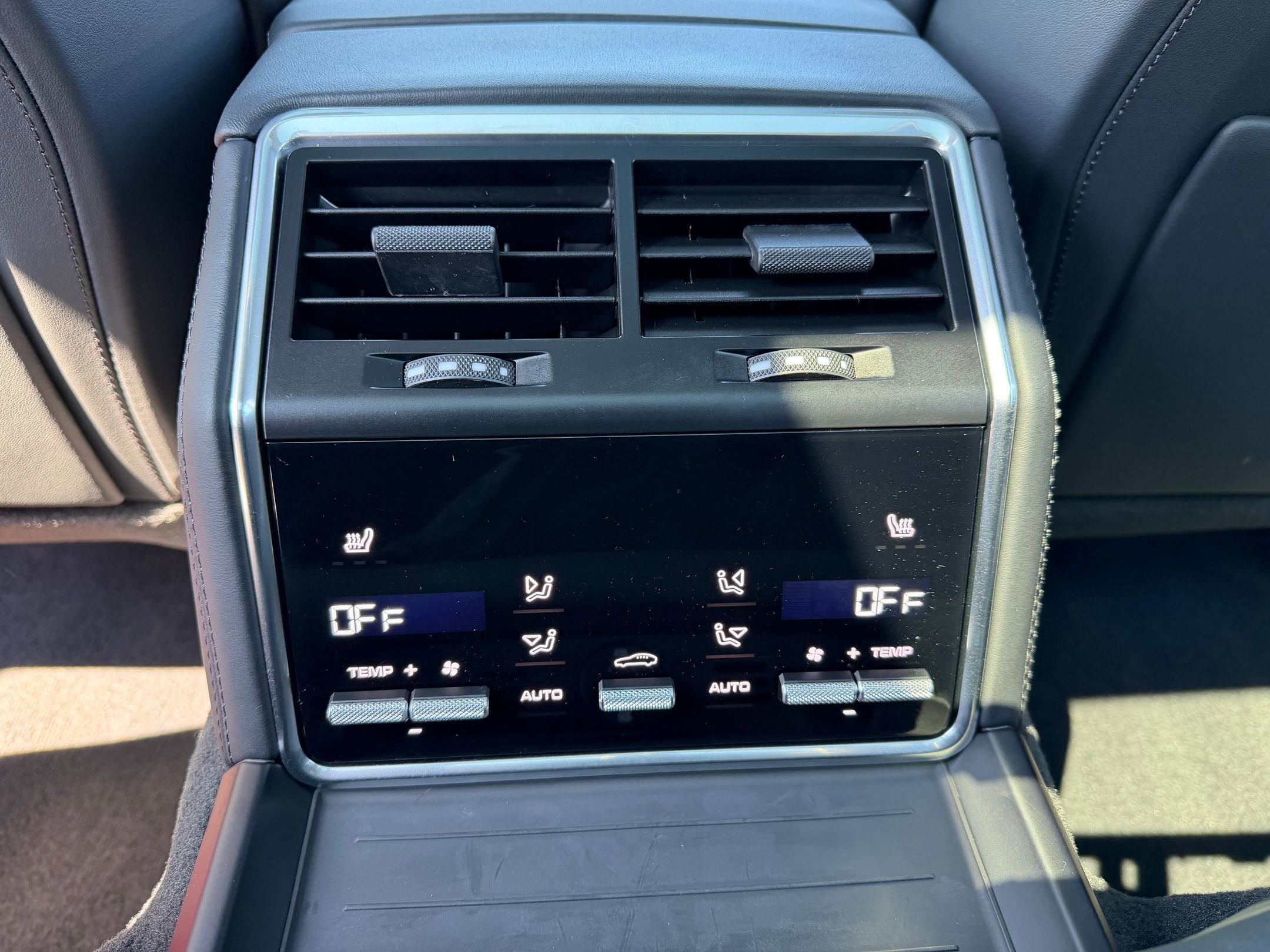 Certified 2022 Porsche Panamera GTS image 23