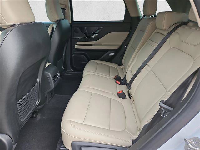 Used 2026 Lincoln Corsair Premiere FWD image 25