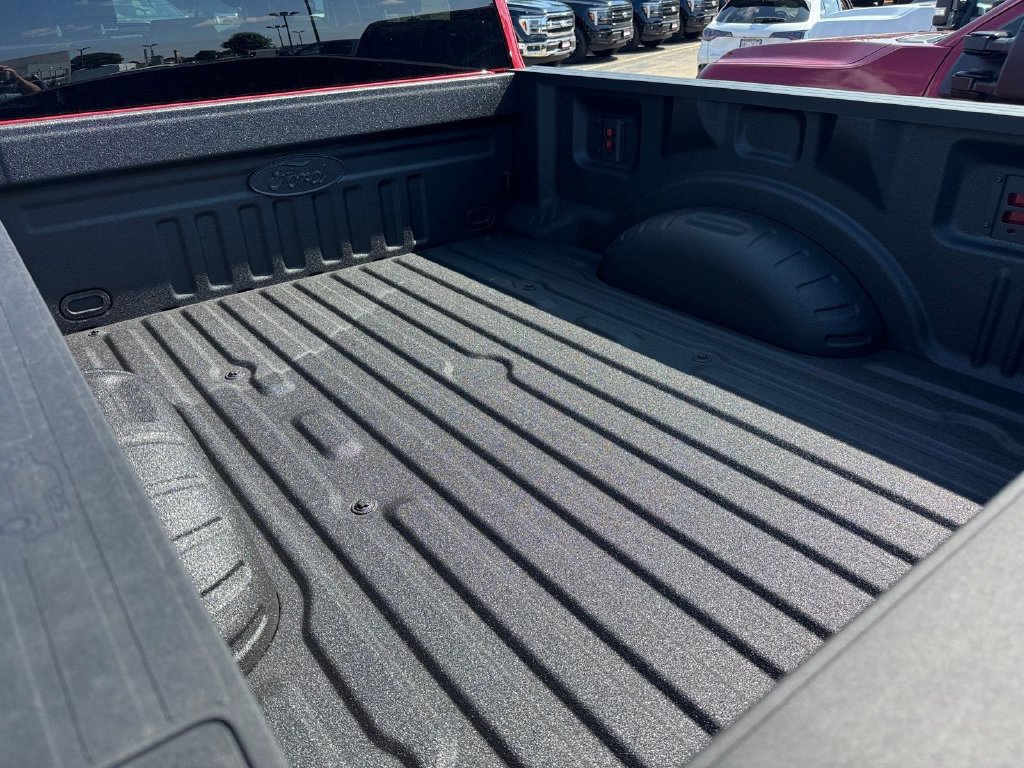 New 2026 Ford F350 XLT w/ XLT Premium Package AWD/4WD image 5