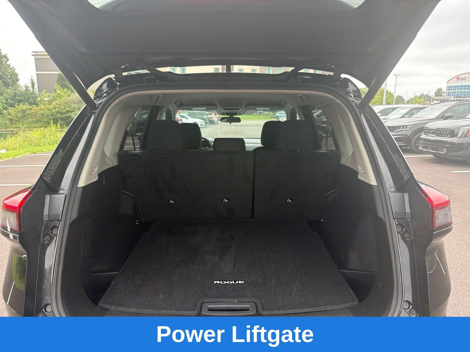 Used 2024 Nissan Rogue SV AWD/4WD image 20