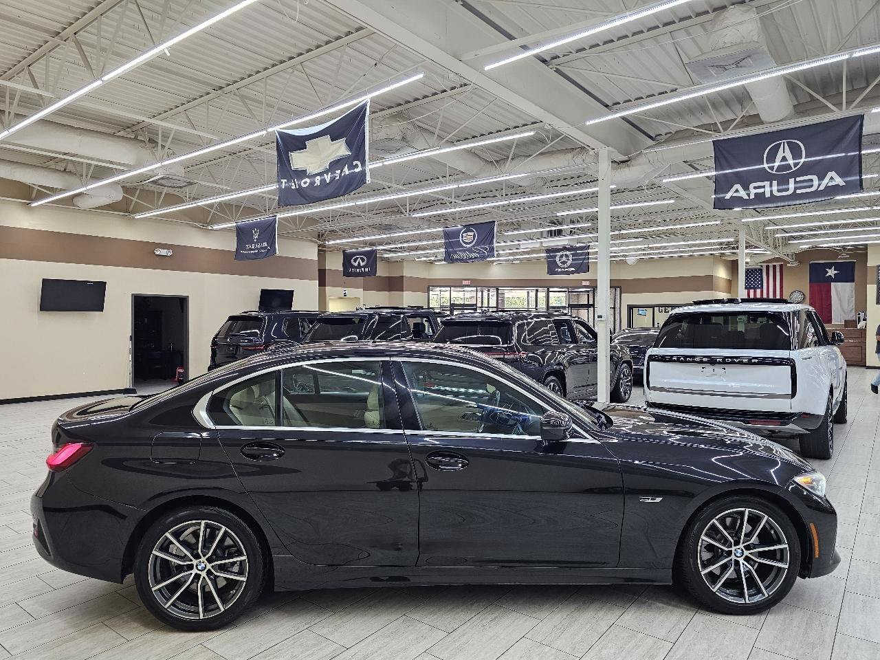 Used 2022 BMW 330e RWD image 5