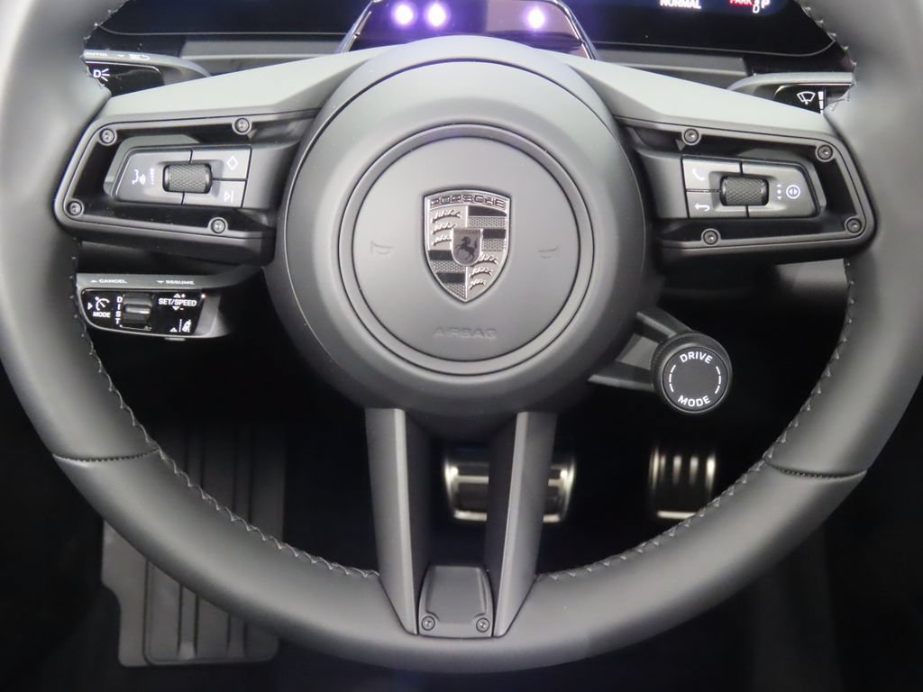 New 2026 Porsche Macan Turbo Electric AWD/4WD image 20