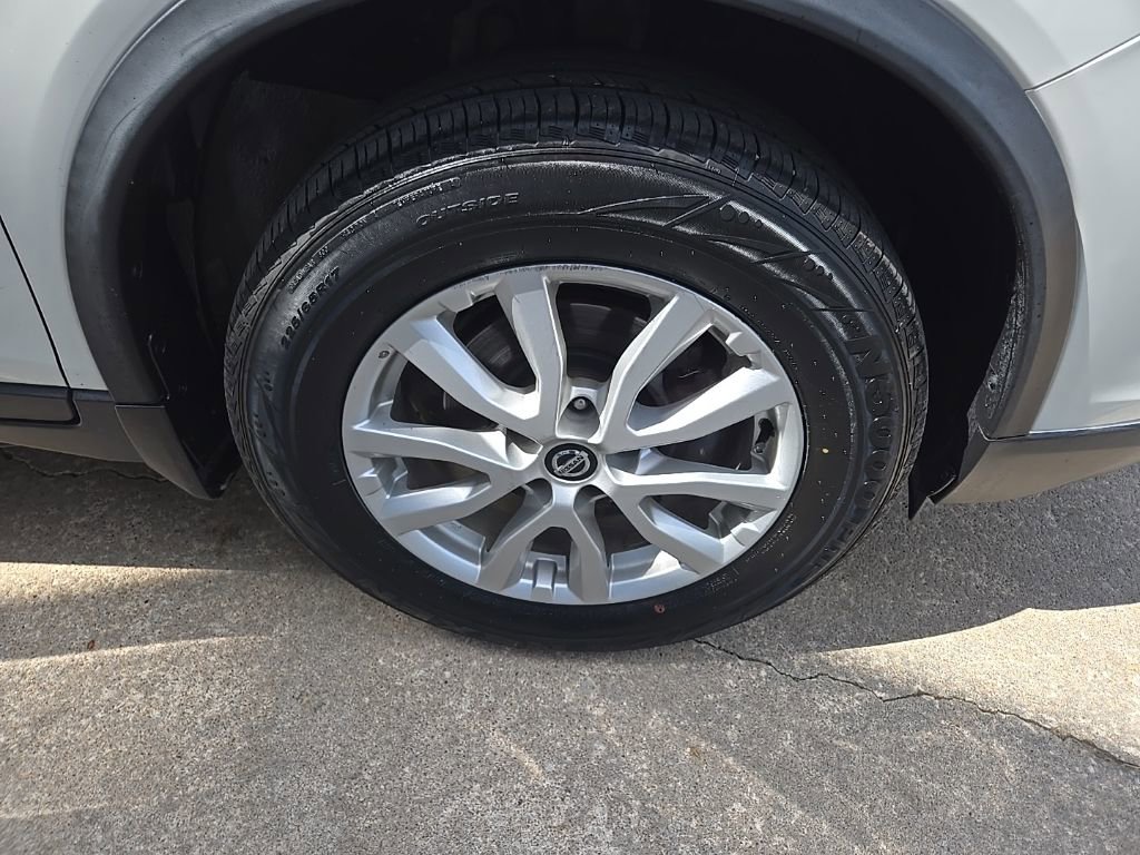 Used 2020 Nissan Rogue SV AWD/4WD image 25