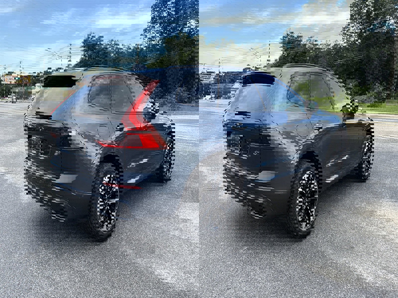 New 2026 Volvo XC60 B5 Plus w/ Protection Package Premier image 5