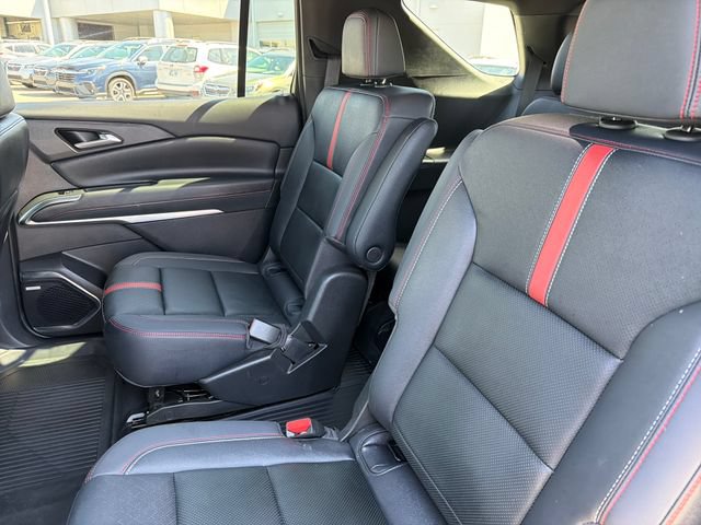 Used 2025 Chevrolet Traverse RS w/ LPO, Floor Liner Package FWD image 22