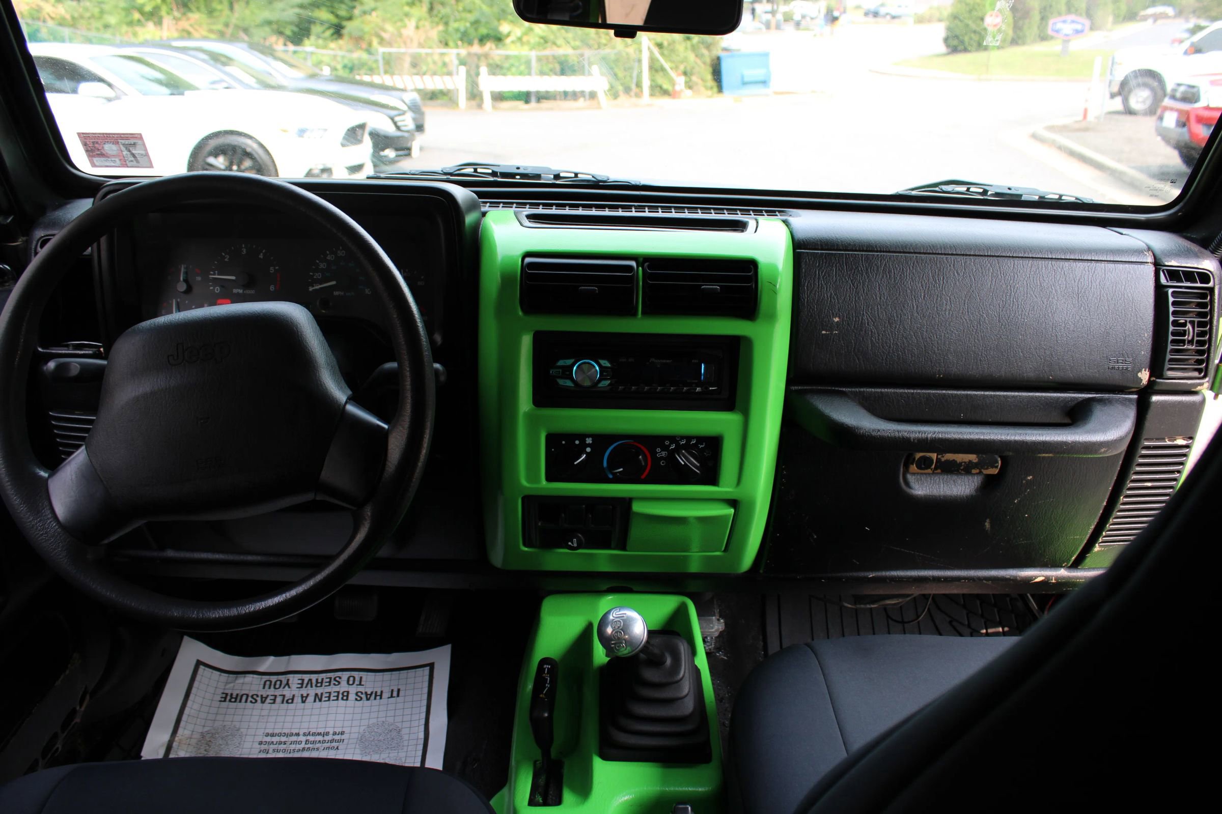 Used 1999 Jeep Wrangler SE AWD/4WD image 9