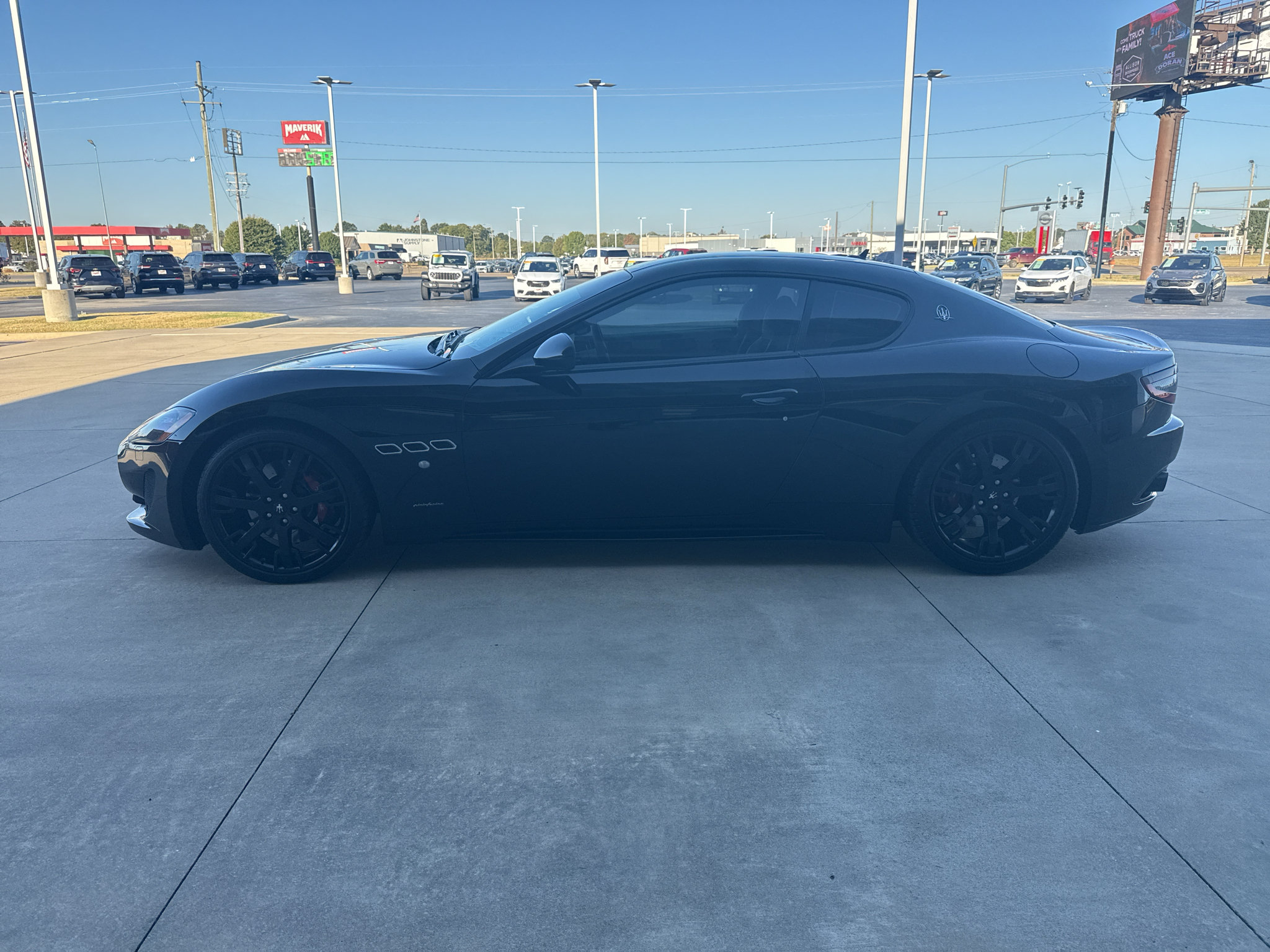 Used 2016 Maserati GranTurismo Sport RWD image 4