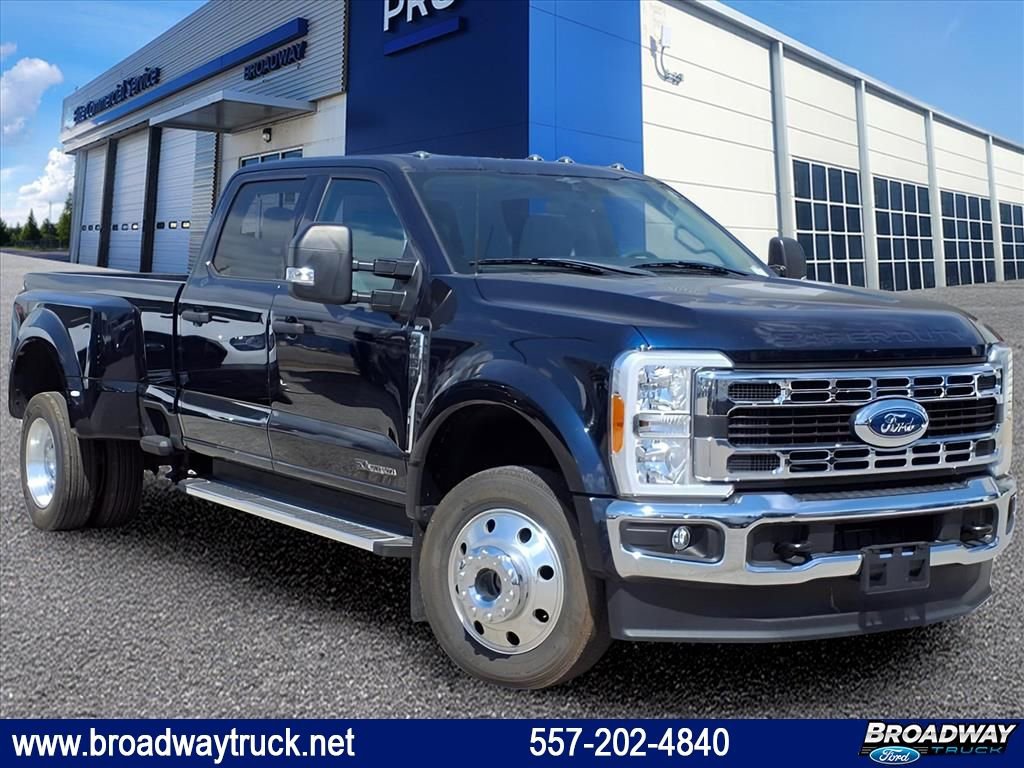 Used 2023 Ford F450 XLT image 1