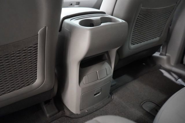 Used 2017 Kia Sedona LX image 31