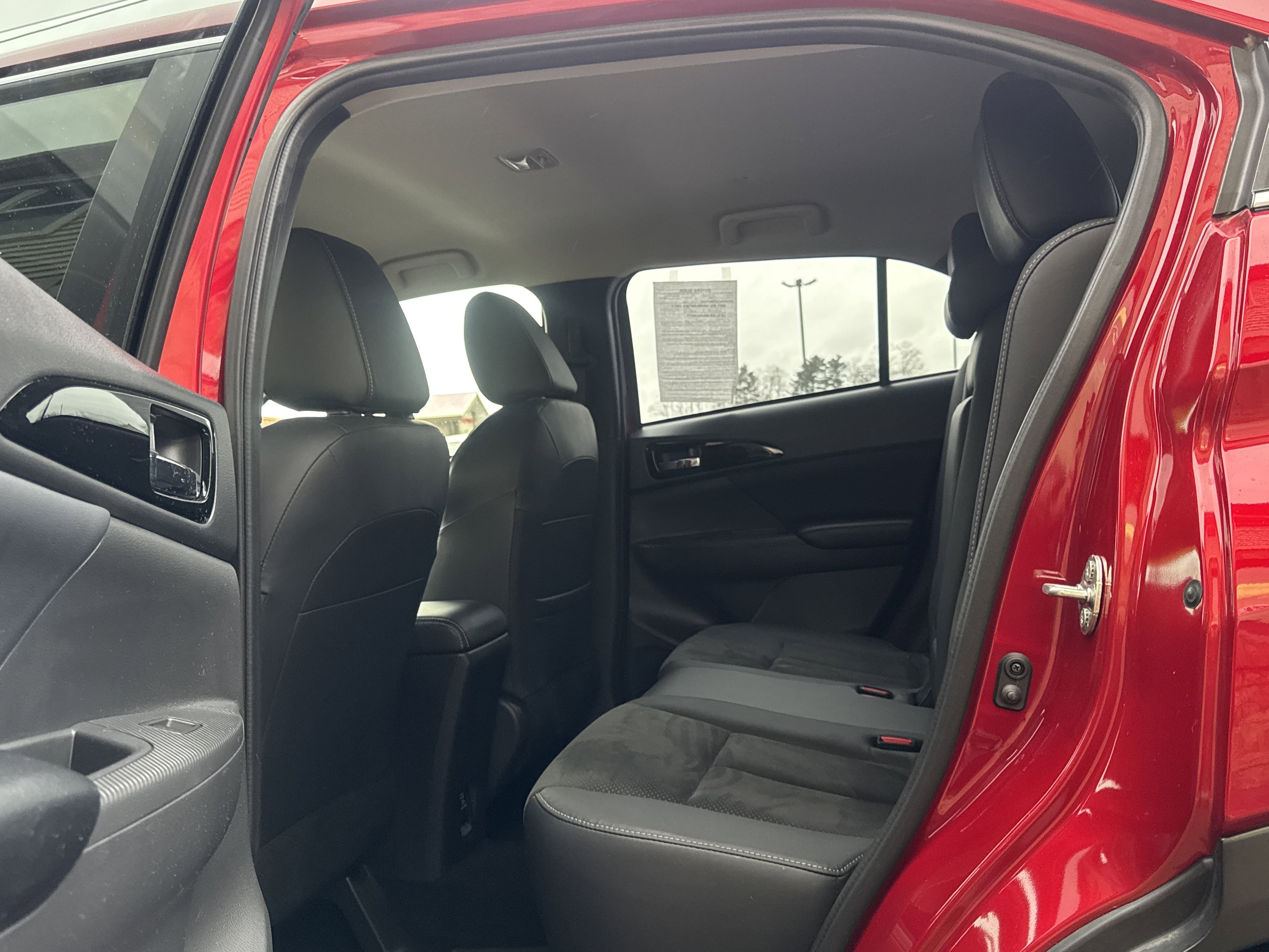 Used 2023 Mitsubishi Eclipse Cross SE image 10