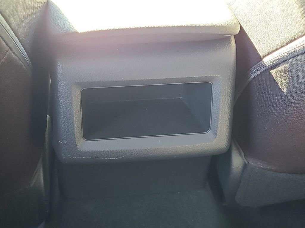 Used 2019 Toyota Camry LE image 25