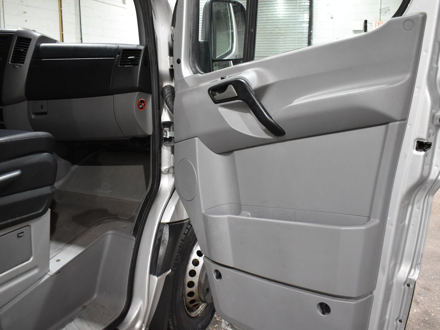 Used 2017 Mercedes-Benz Sprinter 3500 image 7