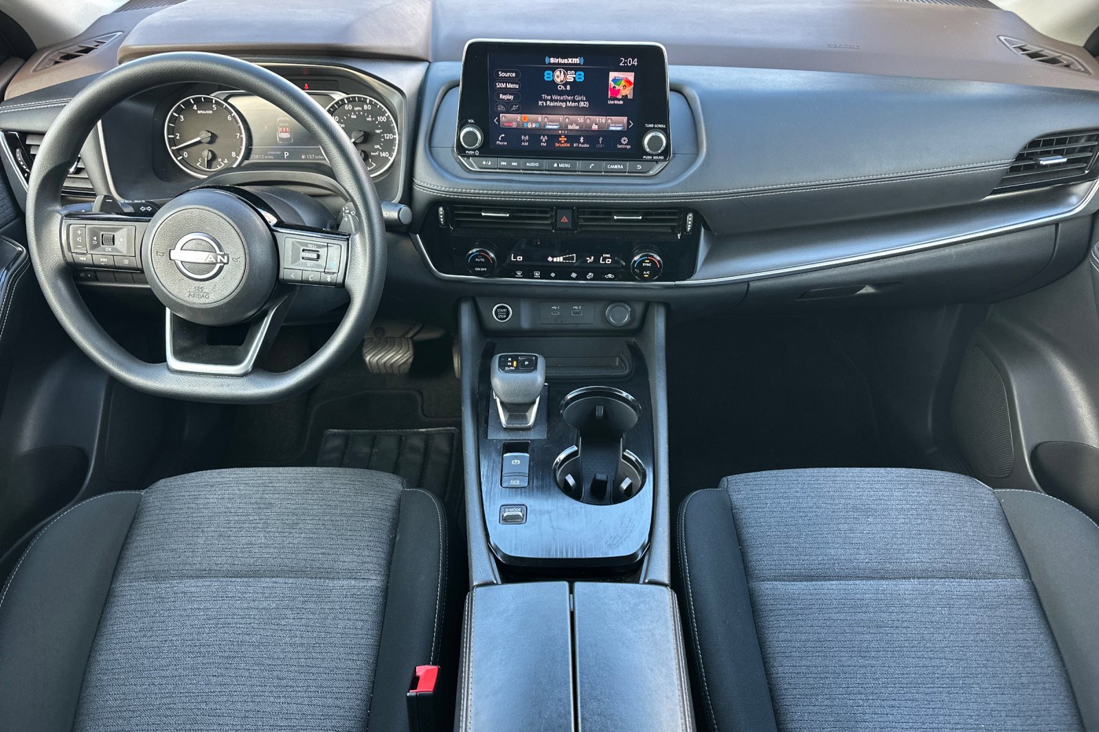 Used 2023 Nissan Rogue SV image 13