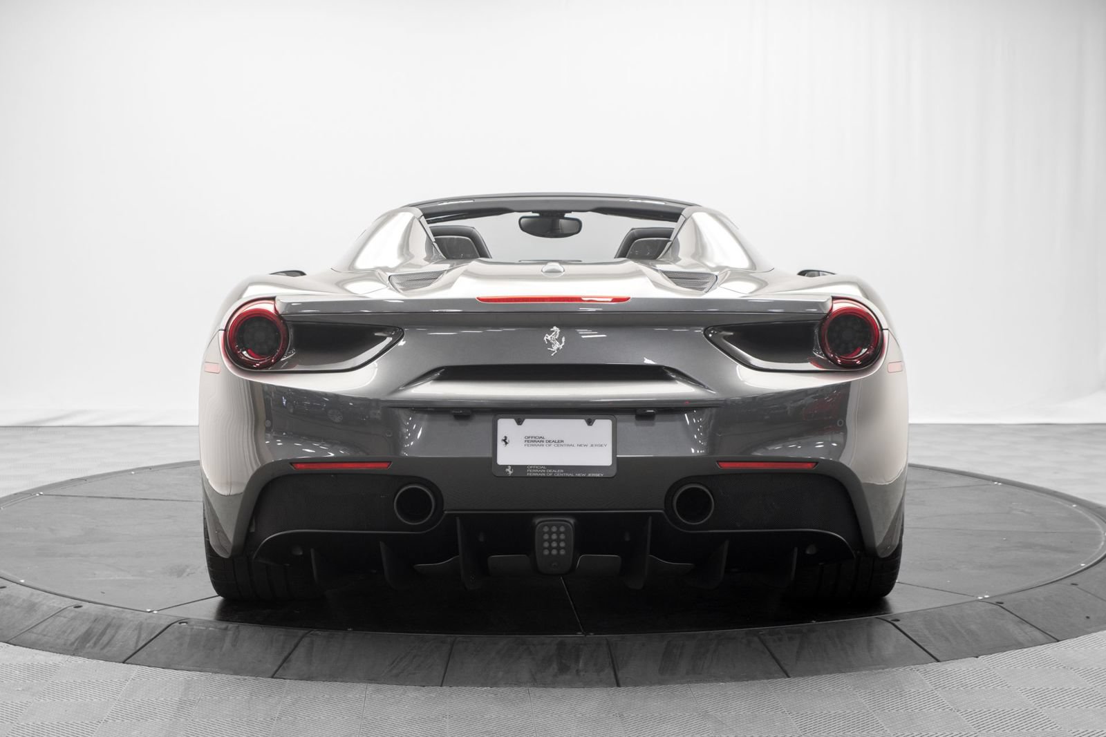 Used 2017 Ferrari 488 Spider RWD image 6