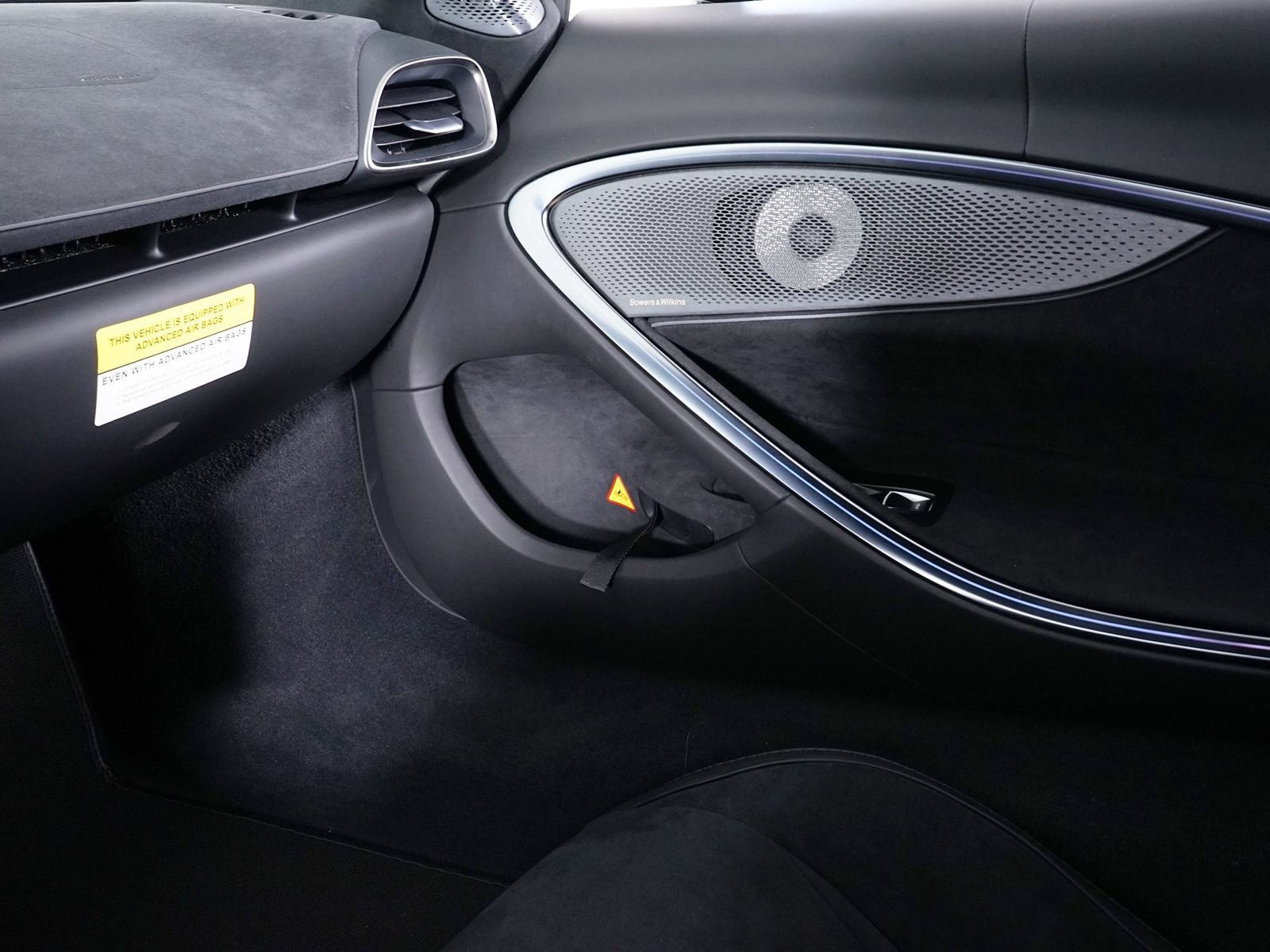 New 2026 McLaren Artura RWD image 23