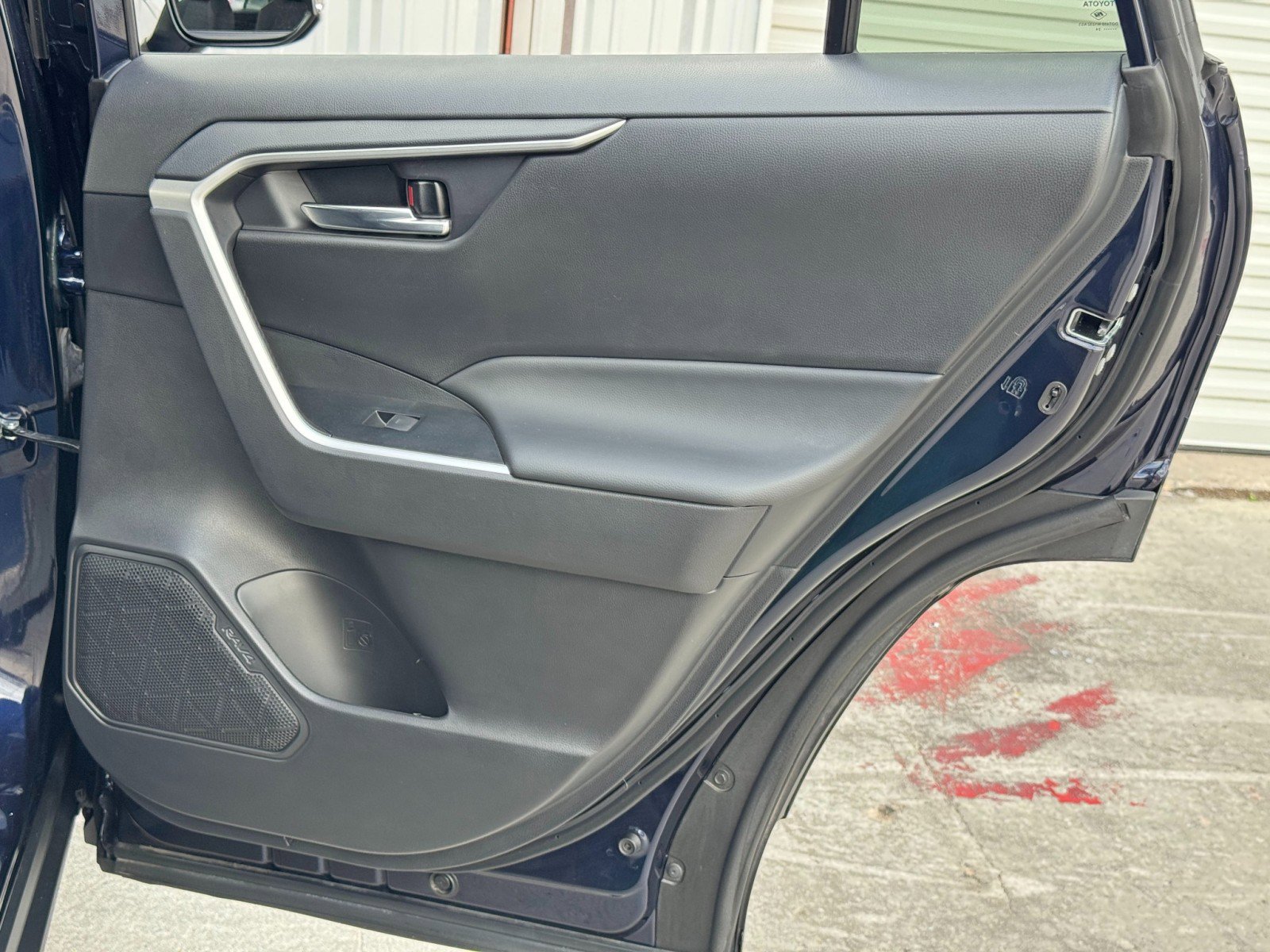 Used 2024 Toyota RAV4 XLE image 41