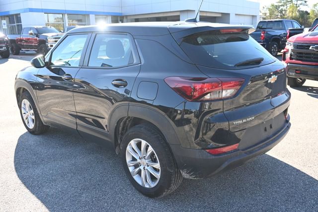 Used 2023 Chevrolet TrailBlazer LS image 3