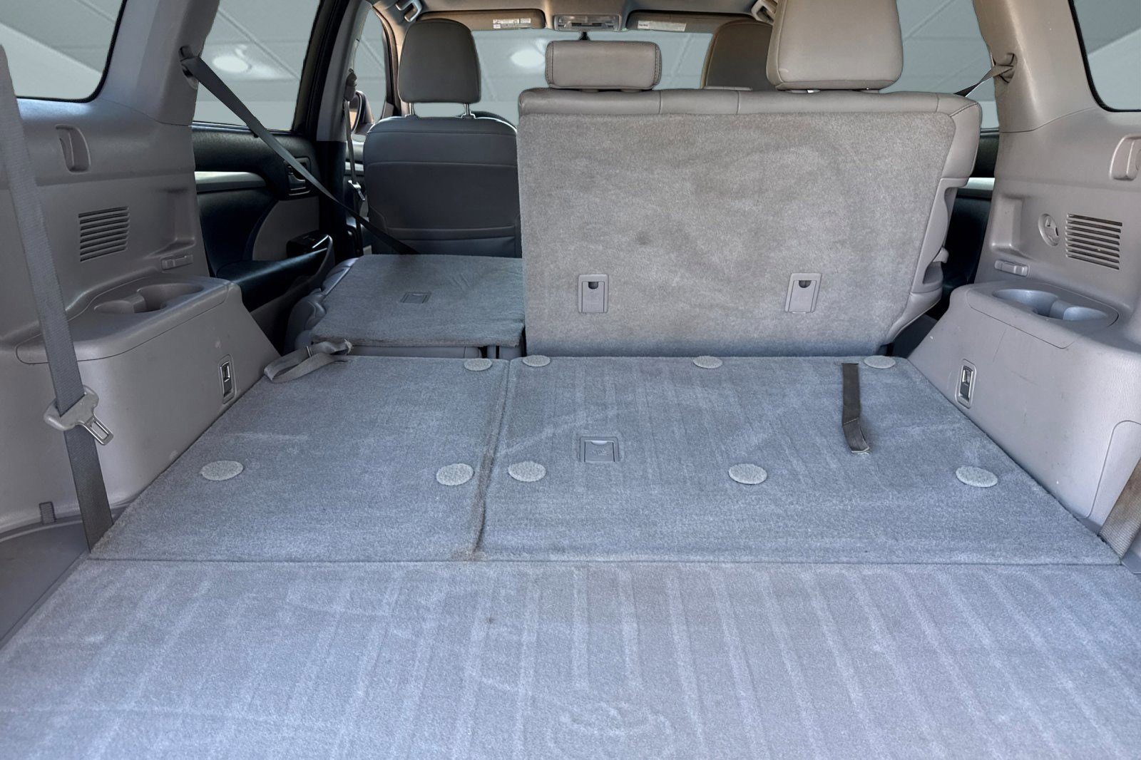 Used 2015 Toyota Highlander XLE image 32