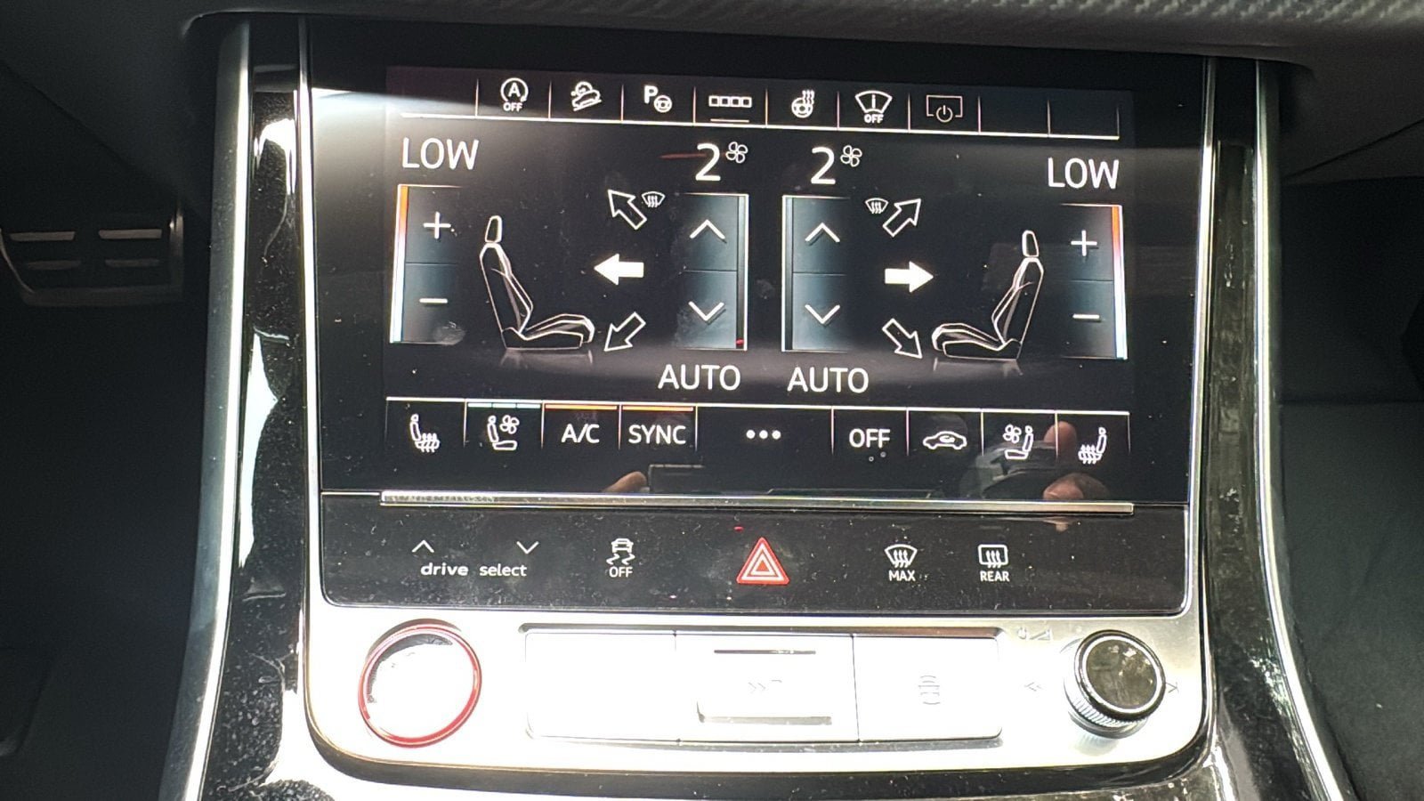 New 2026 Audi RS Q8 performance AWD/4WD image 25