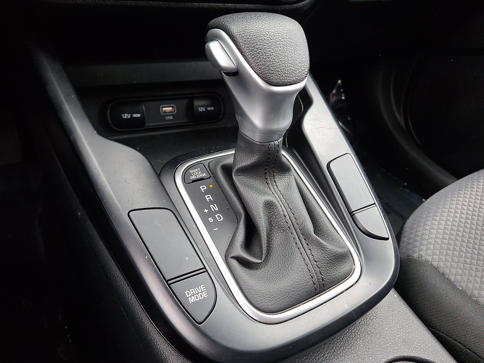 Used 2025 Kia Soul LX w/ LX Technology Package image 14