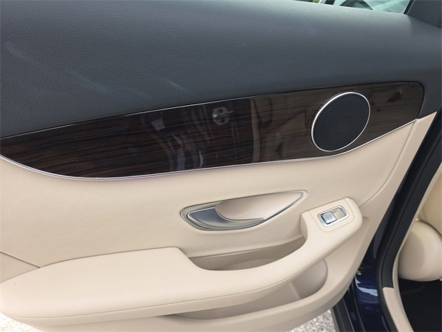 Used 2022 Mercedes-Benz GLC 300 4MATIC image 8