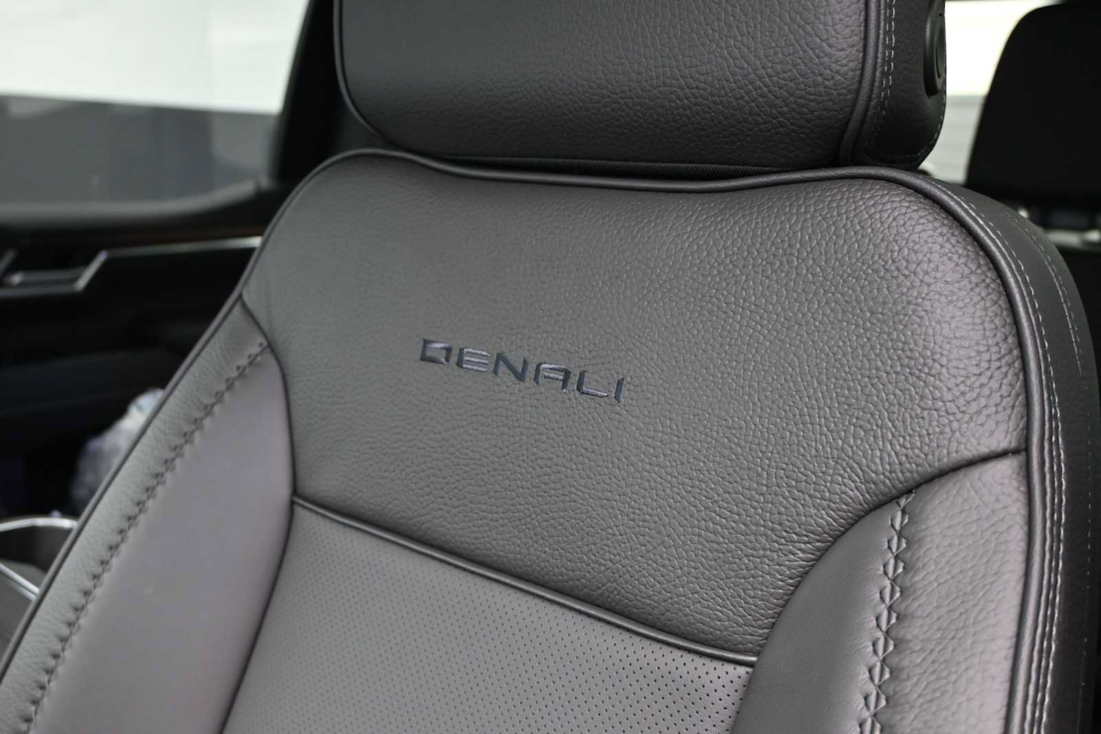 New 2026 GMC Sierra 1500 Denali AWD/4WD image 23