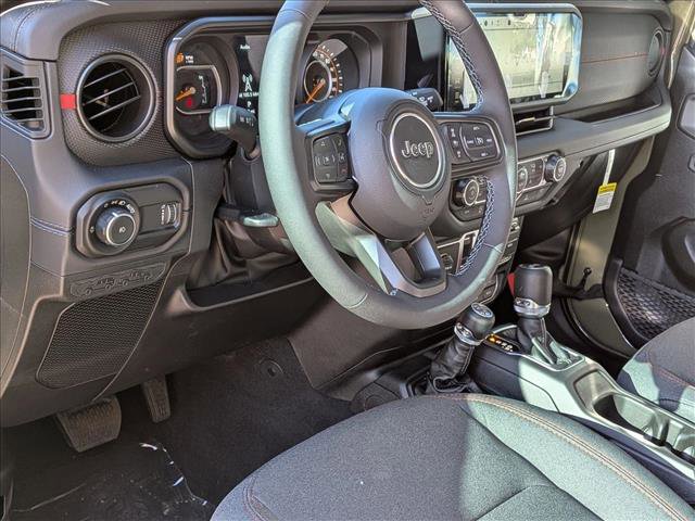 New 2026 Jeep Wrangler Unlimited Rubicon w/ Xtreme 35 Tire Package AWD/4WD video 3