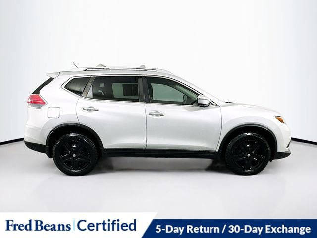 Used 2016 Nissan Rogue S w/ Appearance Package image 9