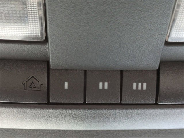 Used 2015 Dodge Challenger SRT Hellcat image 32