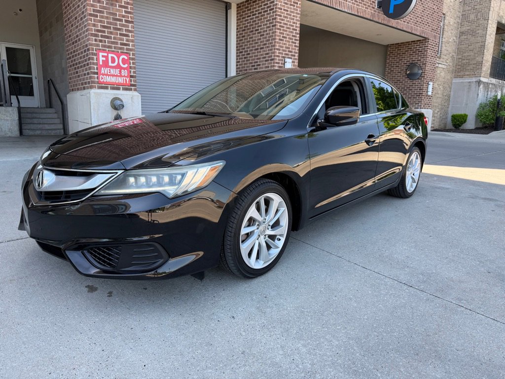 Used 2017 Acura ILX FWD image 3