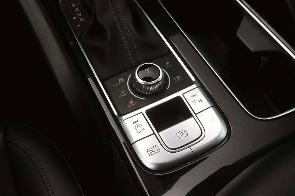Used 2025 Kia Telluride S AWD/4WD image 23