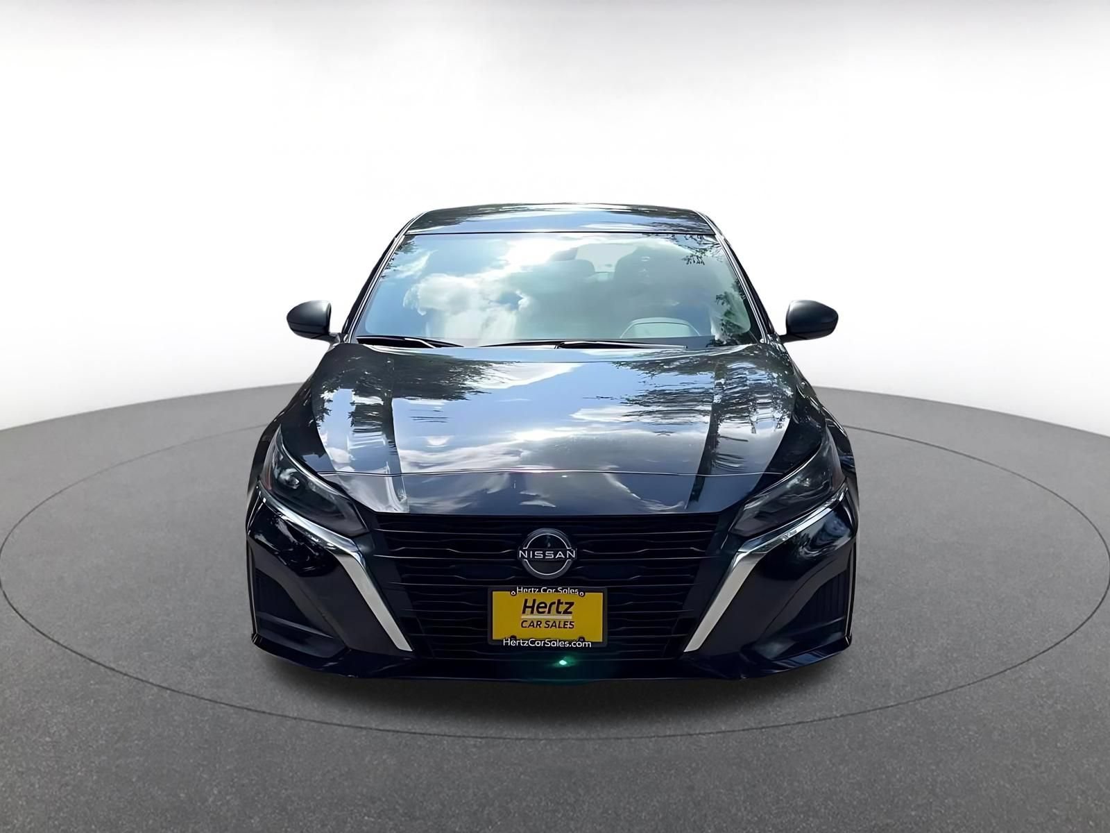 Used 2025 Nissan Altima 2.5 SV FWD image 7