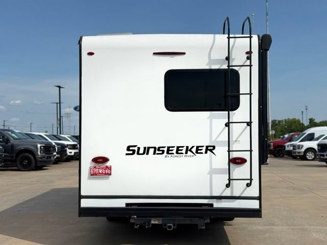 Used 2023 Ford E-350 and Econoline 350 Super Duty w/ Motorhome Prep Package RWD image 6