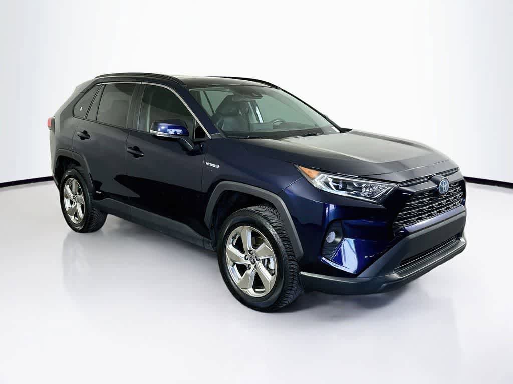 Used 2021 Toyota RAV4 XLE Premium AWD/4WD image 24